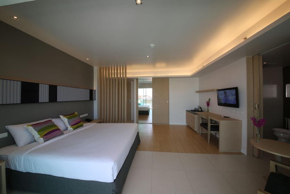 The Sun Xclusive Hotel Pattaya Exterior photo