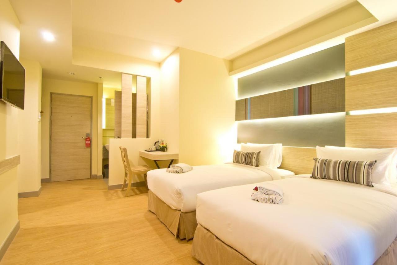 The Sun Xclusive Hotel Pattaya Exterior photo