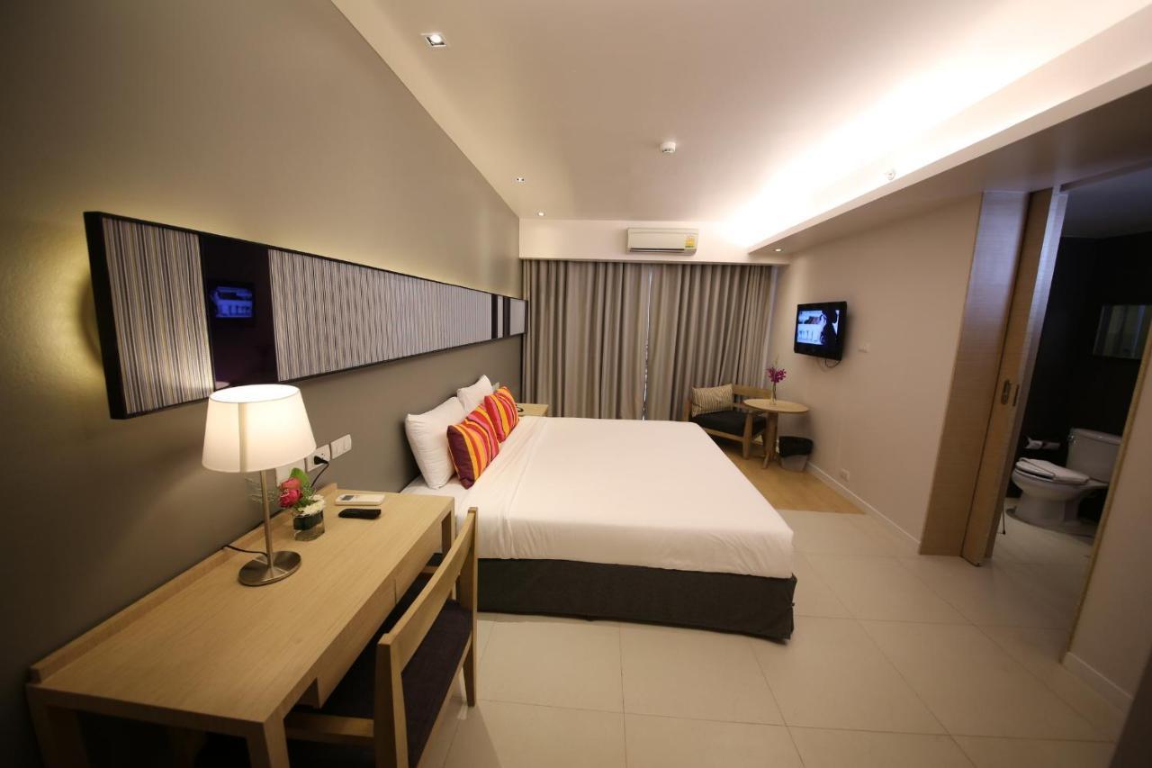 The Sun Xclusive Hotel Pattaya Exterior photo