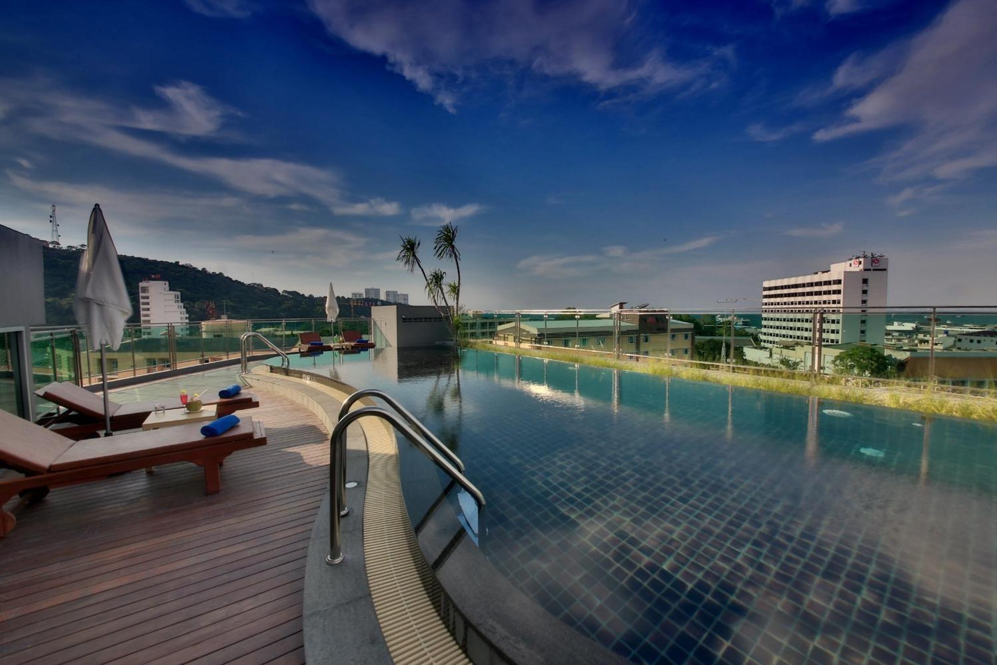The Sun Xclusive Hotel Pattaya Exterior photo