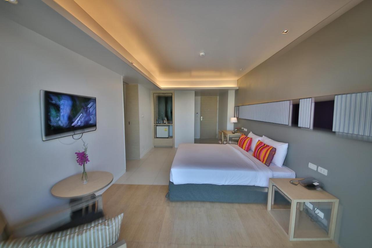 The Sun Xclusive Hotel Pattaya Room photo